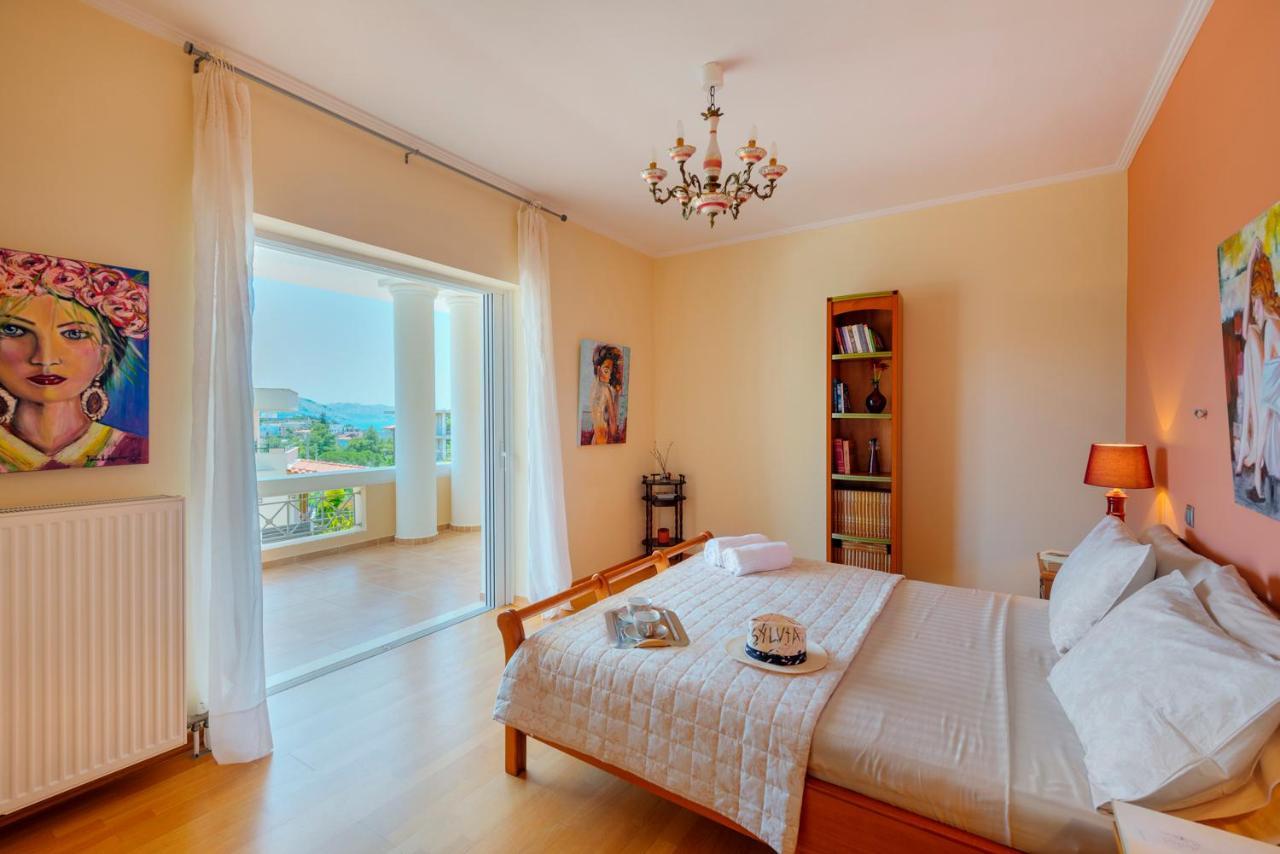 The Painters Luxurious Villa อานาวีซอส ภายนอก รูปภาพ